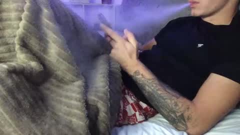 Snapshot of roastingcorn chatting on January 2025 01:45:02 AM RoastingCorn online show from January 2025 01:45:02 AM