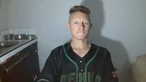 Snapshot of roastingcorn chatting on September 2025 01:51:02 AM RoastingCorn online show from September 2025 01:51:02 AM