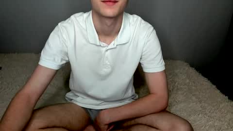 Snapshot of robert10211 chatting on May 2026 09:17:02 AM robert10211 online show from May 2026 09:17:02 AM