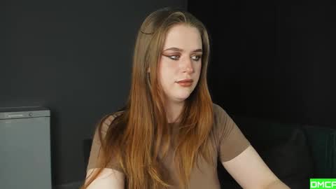 Snapshot of robert_lisa chatting on December 2025 01:22:02 AM Lisa and Robert i am online all days 900 am GMT3 online show from December 2025 01:22:02 AM