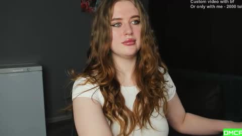 Snapshot of robert_lisa chatting on January 2026 02:17:01 AM Lisa and Robert i am online all days 900 am GMT3 online show from January 2026 02:17:01 AM