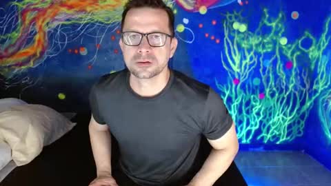 Snapshot of robert_poison1 chatting on November 2025 01:04:02 AM Robert online show from November 2025 01:04:02 AM