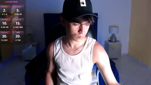 Snapshot of roberthalv chatting on March 2026 01:40:02 PM ROBERTH online show from March 2026 01:40:02 PM