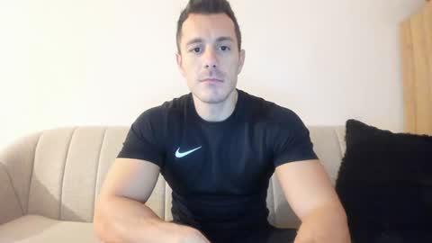 roberto4ever online show from December 2024 06:47:01 AM