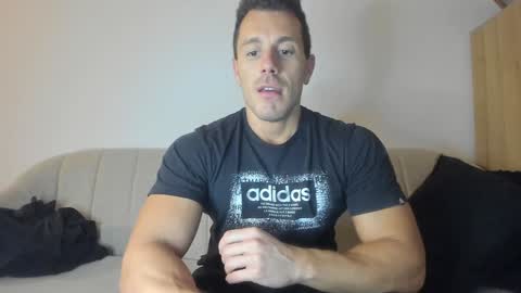 roberto4ever online show from January 2025 03:01:02 PM