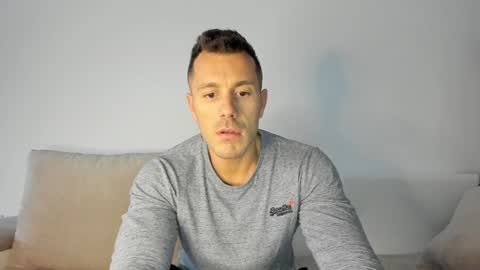 roberto4ever online show from January 2025 01:53:02 PM