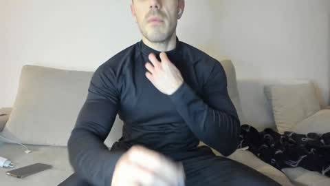 roberto4ever online show from February 2025 05:53:02 PM