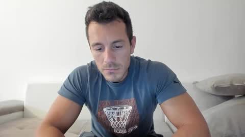 roberto4ever online show from September 2025 03:00:02 PM