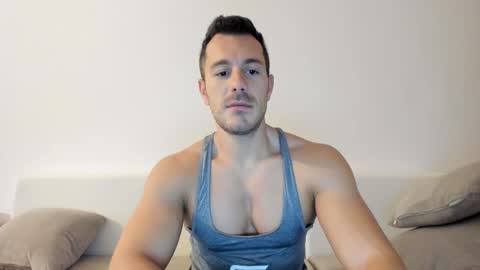 roberto4ever online show from October 2025 05:17:02 AM