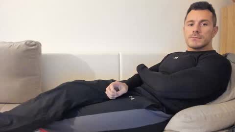 roberto4ever online show from February 2026 05:43:02 PM