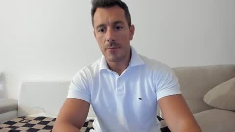 Snapshot of roberto4ever chatting on July 2026 11:14:01 AM roberto4ever online show from July 2026 11:14:01 AM