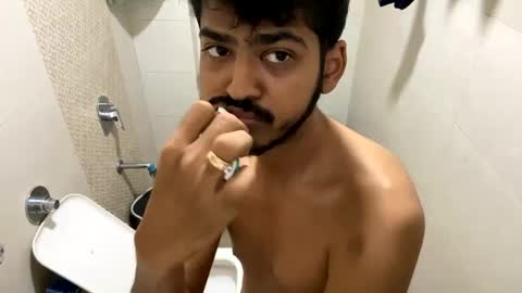 Snapshot of robertsalia220 chatting on December 2024 04:10:02 AM Robertsalia online show from December 2024 04:10:02 AM