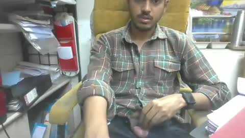 Snapshot of robertsalia220 chatting on February 2025 12:31:01 PM Robertsalia online show from February 2025 12:31:01 PM