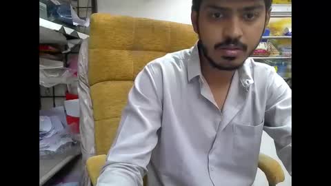 Robertsalia online show from November 2025 12:15:02 PM