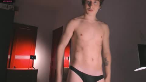 robfavorite1 online show from December 2025 07:32:01 PM