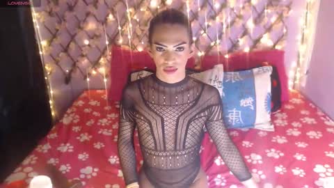 Margot Ferrer online show from November 2025 05:07:01 AM