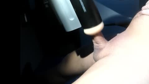 Snapshot of robirt5 chatting on October 2025 10:41:01 AM Bob online show from October 2025 10:41:01 AM