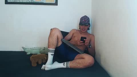 Snapshot of robisson_zack chatting on November 2025 11:14:01 PM Robisson Zack online show from November 2025 11:14:01 PM