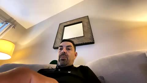 Snapshot of roblatino12 chatting on February 2025 10:40:01 PM roblatino12 online show from February 2025 10:40:01 PM