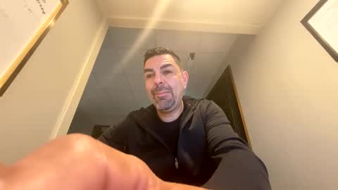 Snapshot of roblatino12 chatting on March 2025 12:52:02 PM roblatino12 online show from March 2025 12:52:02 PM