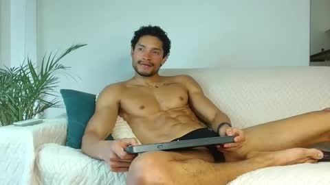 Snapshot of roby_millerr chatting on October 2025 07:34:01 PM roby_millerr online show from October 2025 07:34:01 PM