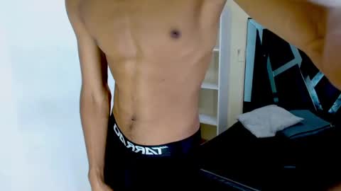 ROCCO  online show from September 2025 07:49:01 PM