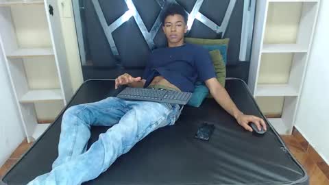ROCCO  online show from October 2025 07:23:02 PM