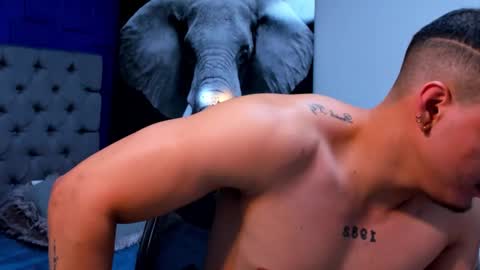 rocco_santos online show from October 2025 01:22:01 AM