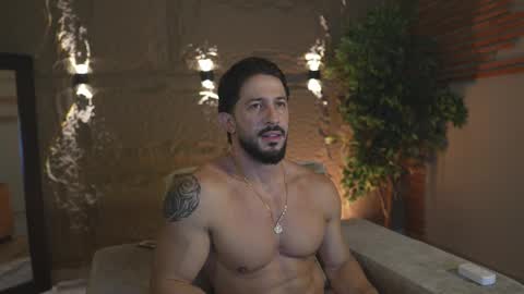 Snapshot of roccofontana chatting on September 2025 05:46:02 PM roccofontana online show from September 2025 05:46:02 PM