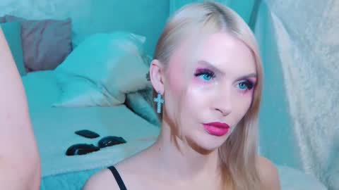 Lina and Den online show from March 2026 04:28:02 AM