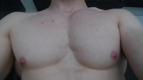 Snapshot of rocky_muscle chatting on December 2025 03:32:01 PM rocky muscle online show from December 2025 03:32:01 PM