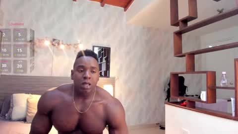 Snapshot of rogger_physique chatting on December 2025 05:34:02 AM Rogger online show from December 2025 05:34:02 AM