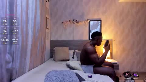 Snapshot of rogger_physique chatting on January 2026 02:58:02 AM Rogger online show from January 2026 02:58:02 AM