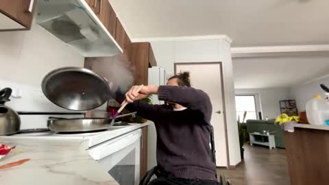 Rollinintheweeds online show from February 2025 09:38:02 PM