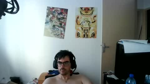 Snapshot of romainb72 chatting on June 2026 04:55:01 AM romainb72 online show from June 2026 04:55:01 AM