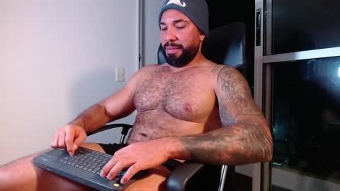 Snapshot of roman_muscle_ chatting on February 2025 04:48:02 AM Roman online show from February 2025 04:48:02 AM