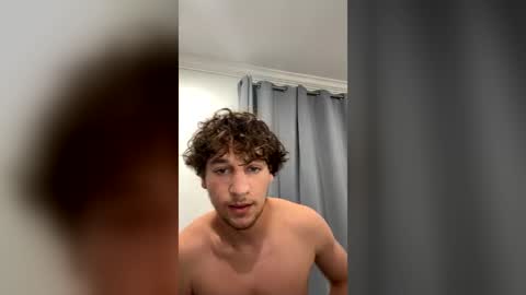 Snapshot of romangloria5 chatting on July 2026 01:31:02 AM romangloria5 online show from July 2026 01:31:02 AM