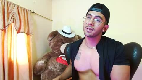 Roman online show from February 2025 05:37:01 PM