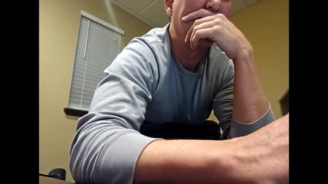 Snapshot of romanteeks chatting on December 2024 01:13:01 AM romanteeks online show from December 2024 01:13:01 AM