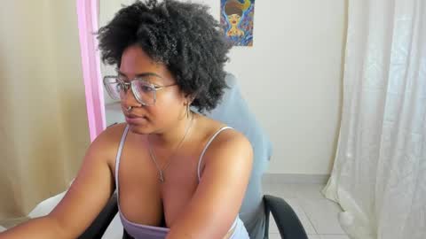 Snapshot of romantic_stargirl chatting on May 2026 08:15:01 PM Is A Belle online show from May 2026 08:15:01 PM