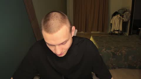 Snapshot of romeo_mercy chatting on February 2025 11:06:01 PM Romeo online show from February 2025 11:06:01 PM