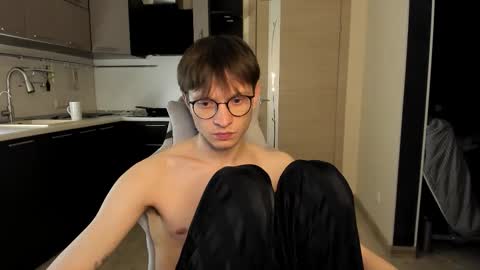 Snapshot of romeo_mercy chatting on September 2025 09:37:02 PM Romeo online show from September 2025 09:37:02 PM