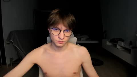 Snapshot of romeo_mercy chatting on January 2026 12:53:01 PM Romeo online show from January 2026 12:53:01 PM