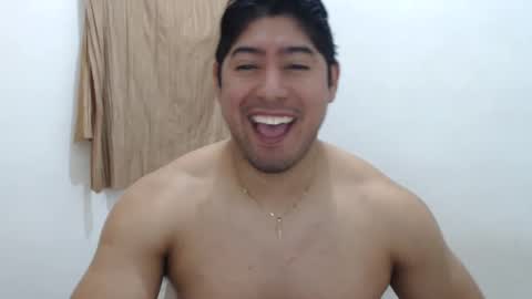 Snapshot of romeo_myroom chatting on January 2025 04:41:01 PM Romeos Room online show from January 2025 04:41:01 PM
