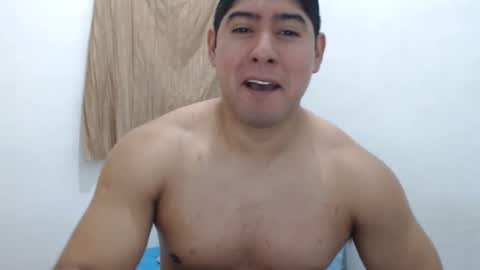 Snapshot of romeo_myroom chatting on October 2025 04:50:01 PM Romeos Room online show from October 2025 04:50:01 PM