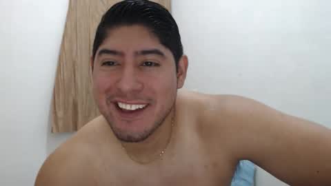 Snapshot of romeo_myroom chatting on October 2025 04:07:01 PM Romeos Room online show from October 2025 04:07:01 PM