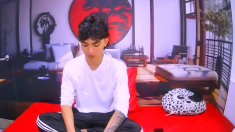 Romeo online show from October 2025 08:27:02 PM