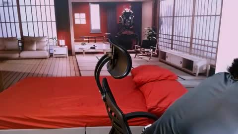 Romeo online show from November 2025 07:14:02 PM