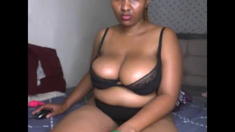 Snapshot of romina_26 chatting on February 2026 07:45:02 PM Romina 26 online show from February 2026 07:45:02 PM