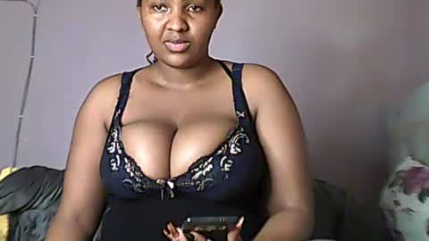 Snapshot of romina_26 chatting on June 2026 09:03:01 AM Romina 26 online show from June 2026 09:03:01 AM